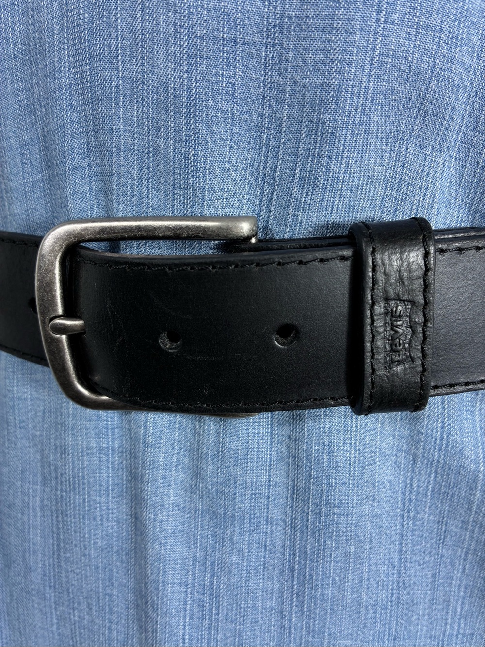 Levi's Black men's belt sz M 34-36 Genuine Leather Brushed Metal Buckle